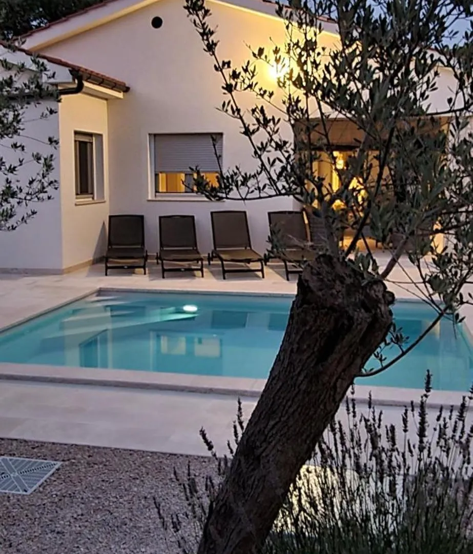 Villa Nevera Omisalj Croatia